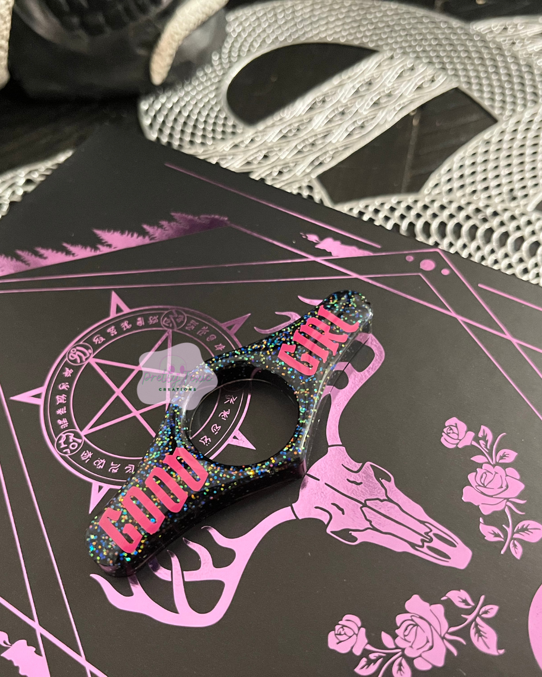 Good Girl Page Holder