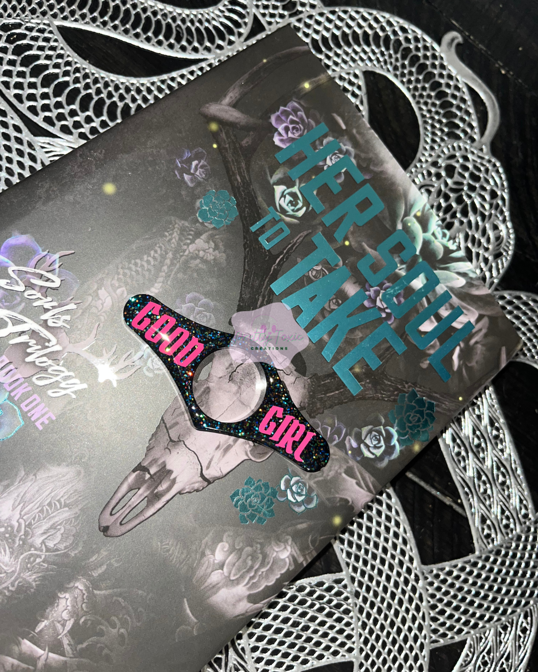 Good Girl Page Holder